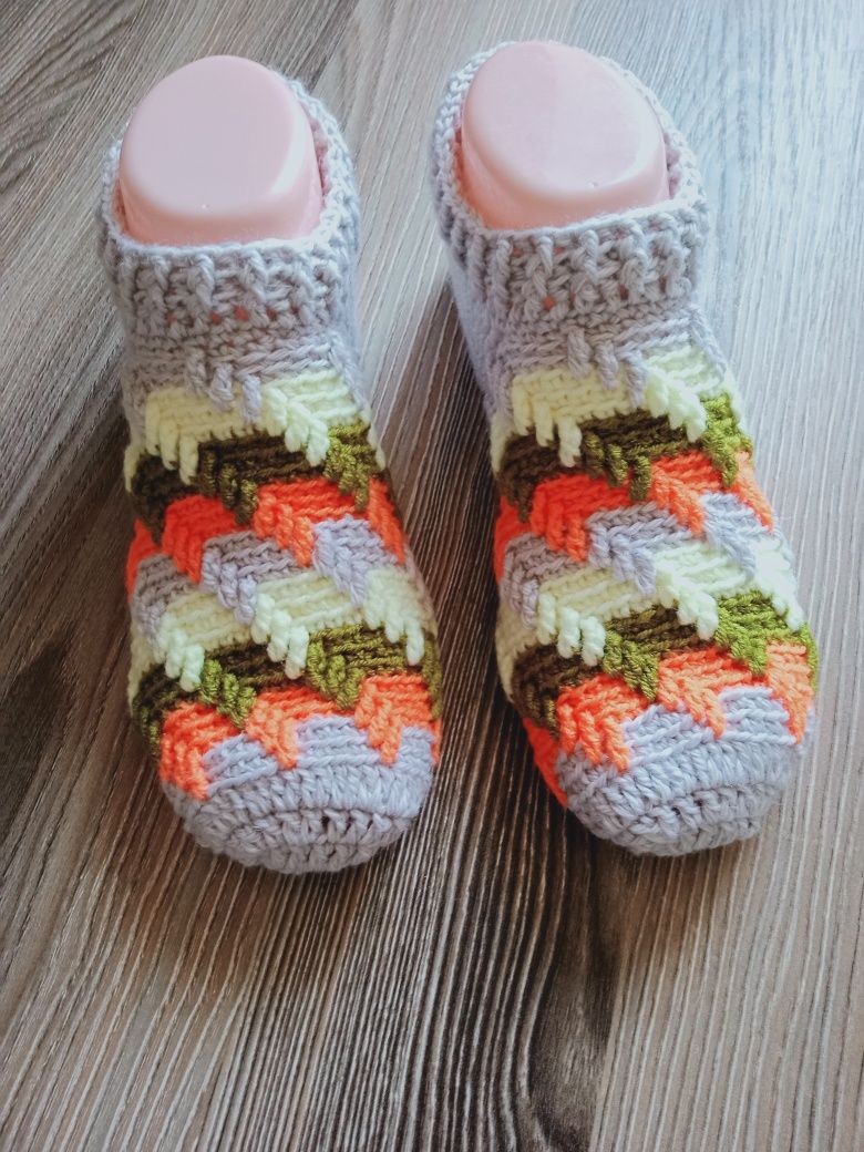 Продам вязаные следки, носки