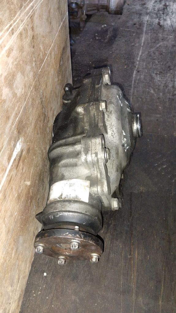 Передний редуктора bmw e90 e91  3.91