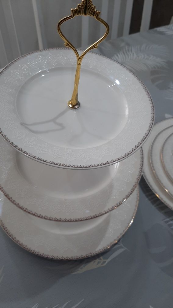 Продам этажерки для конфет , сухофруктов,  орешек