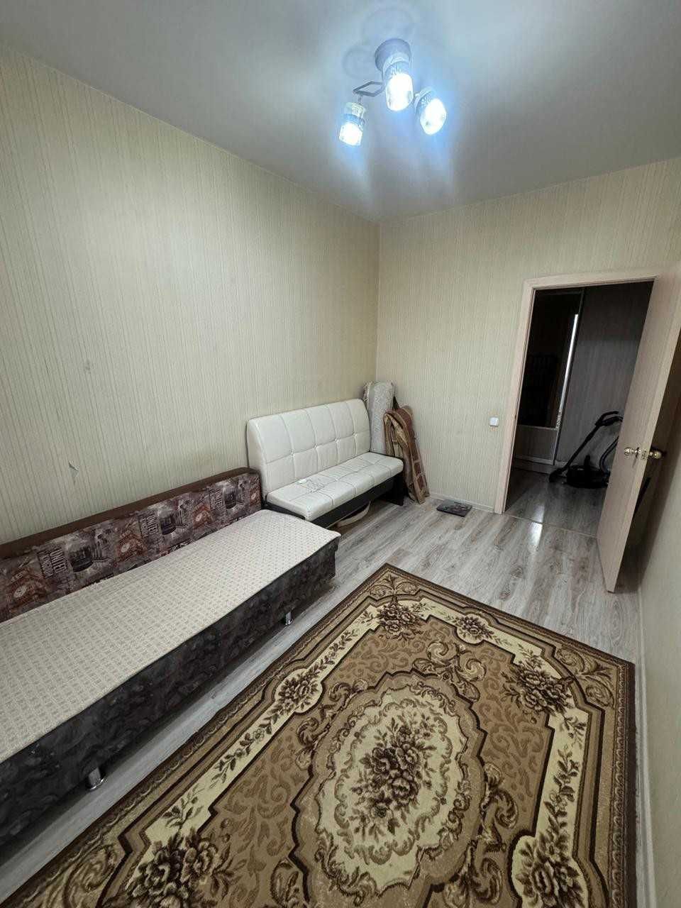 Продажа 2-комнатной квартиры, кухня большая, мкр. Юбилейный