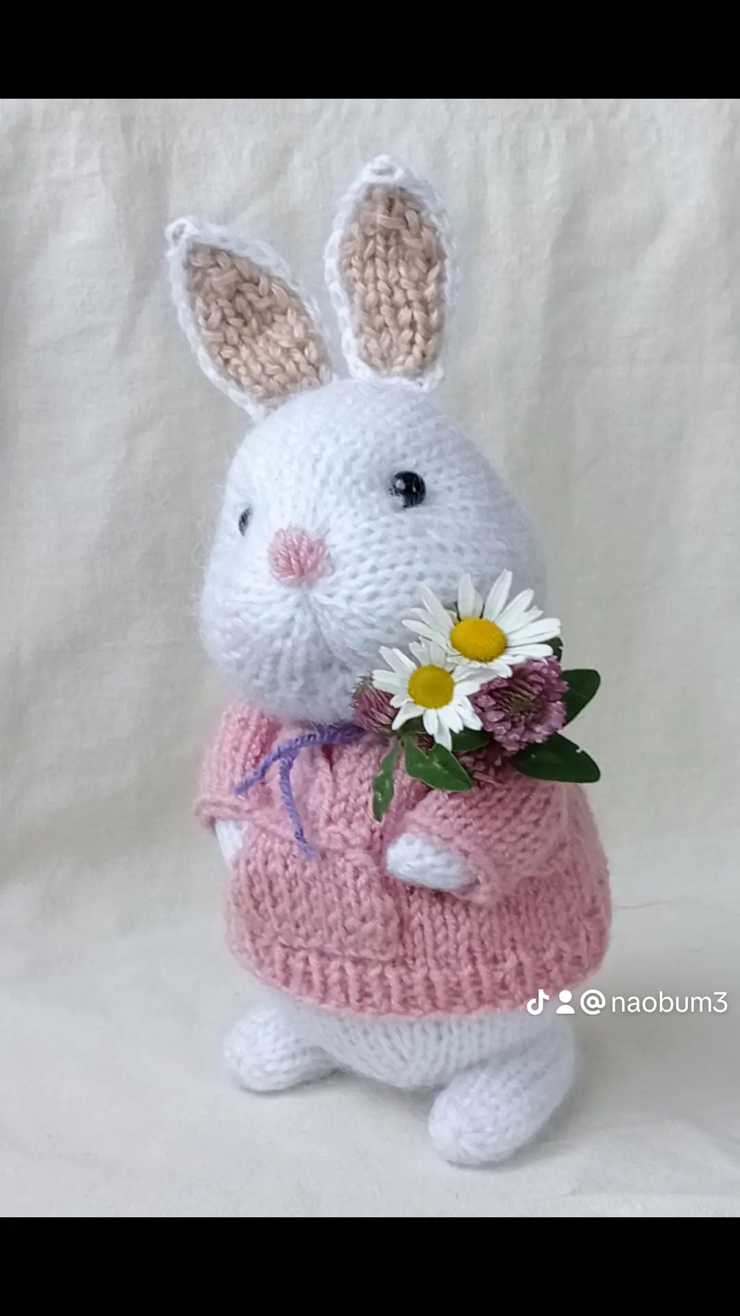 Вязаная игрушка Кролик