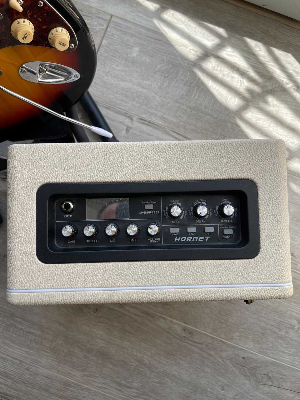 Электрогитара Jet JS 300 + комбик Mooer Hornet + кабель + ремень