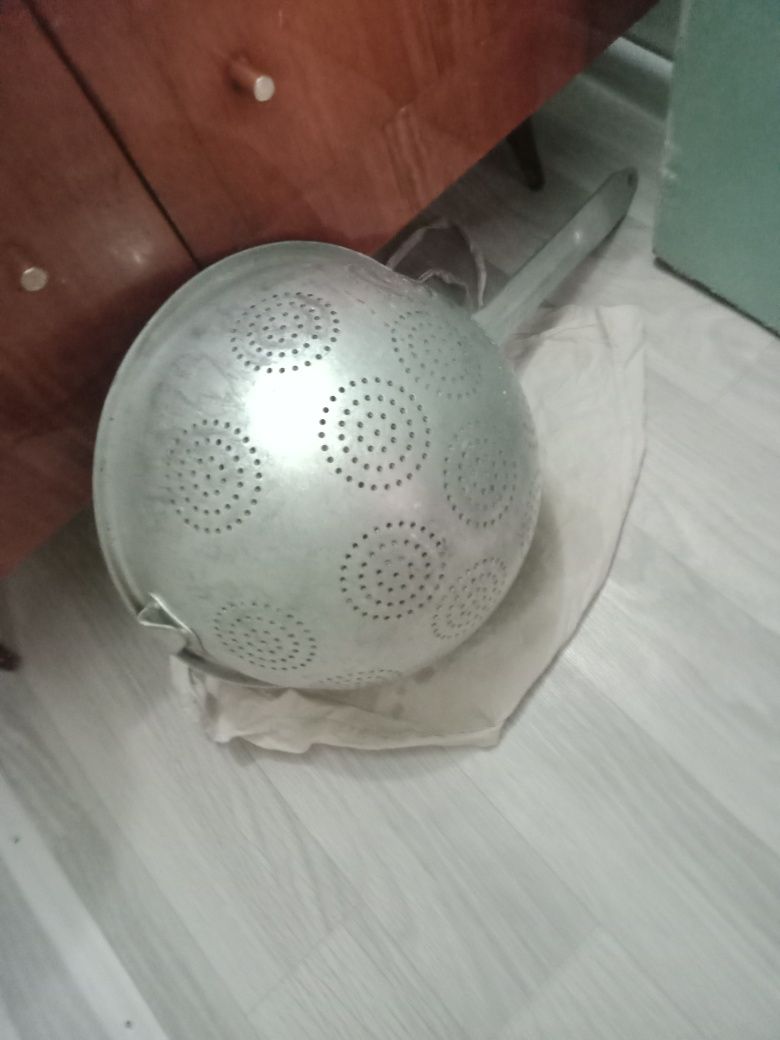 Друшлаг большой,алюминевый