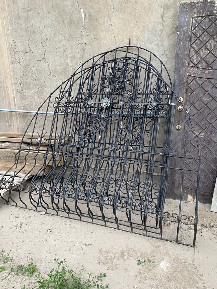 Продам решетки на окна бу