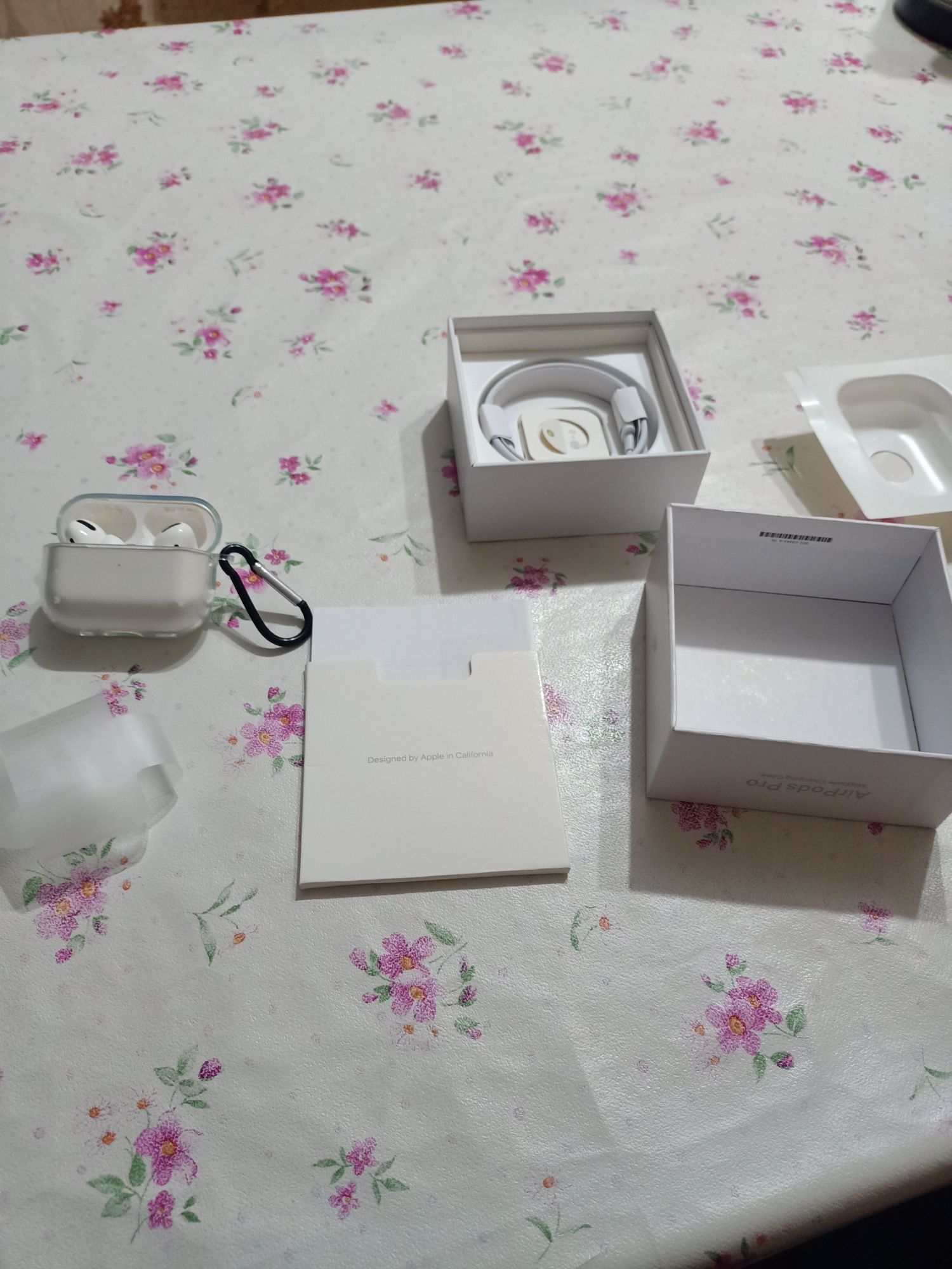 Продам AirPods Pro