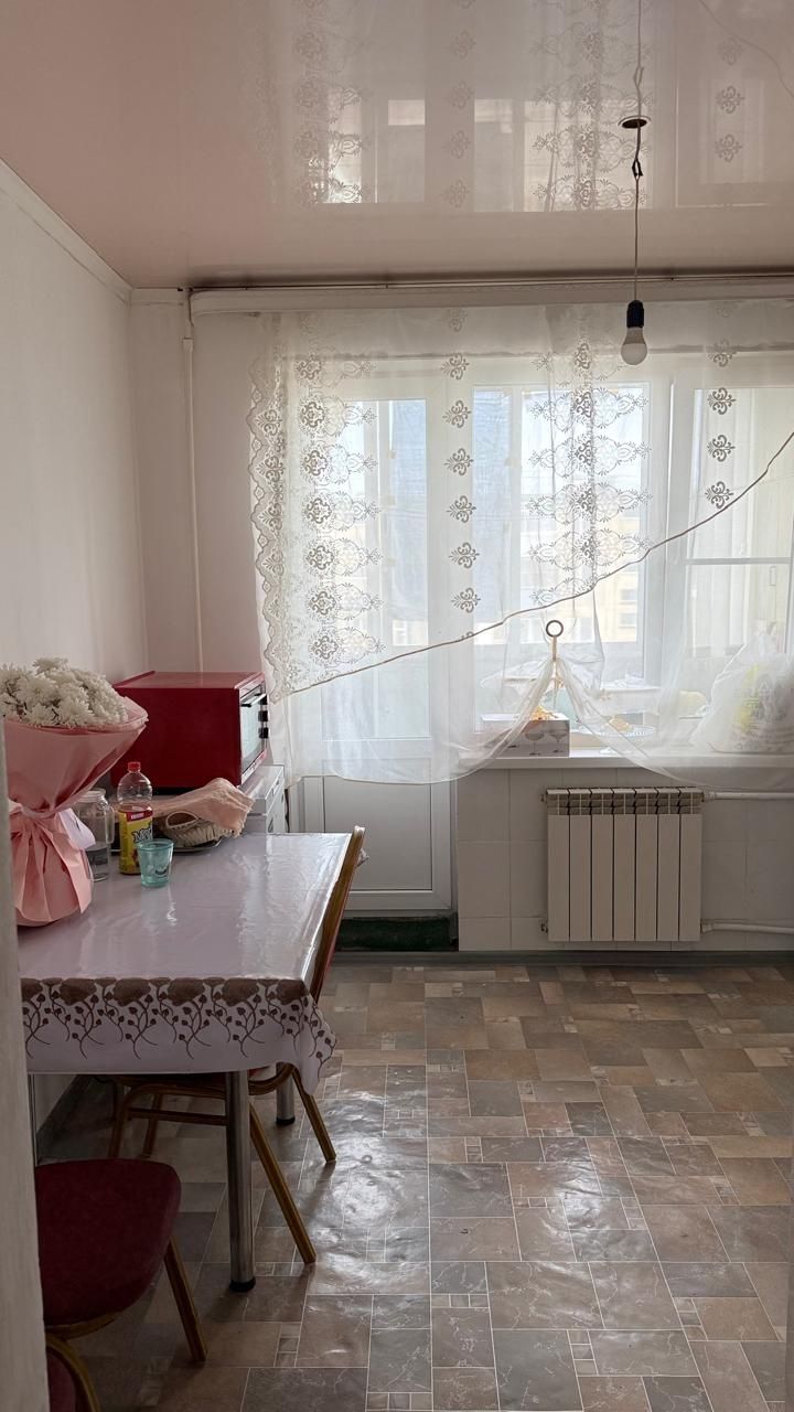 Продам 2 - комнатную квартиру