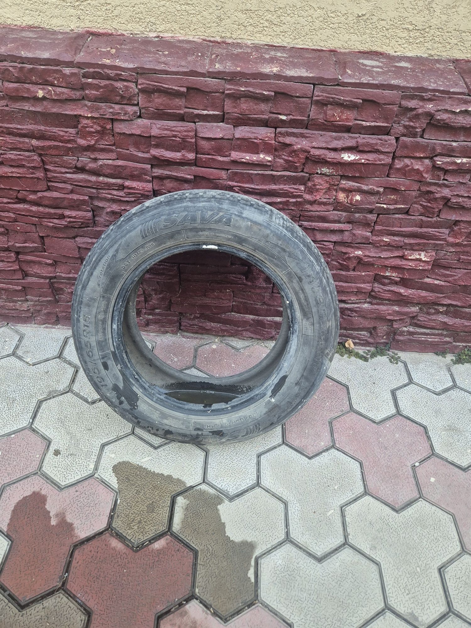 Продам шины недорого