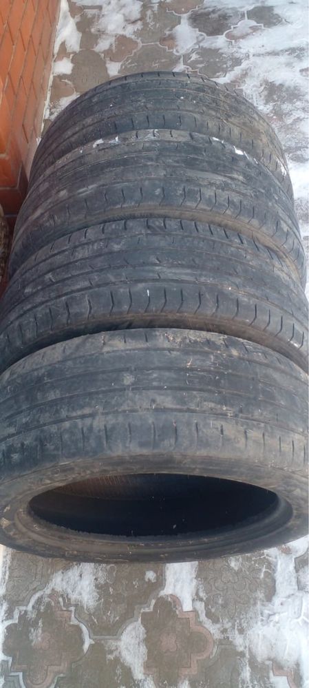 Продам лето 235/55/19
