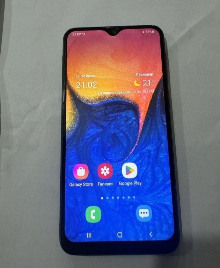 Samsung galaxy A10. Xiaomi redmi A1