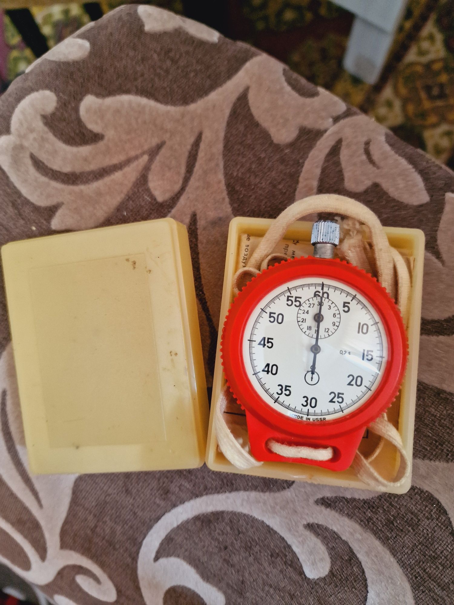 Продам секундомер .