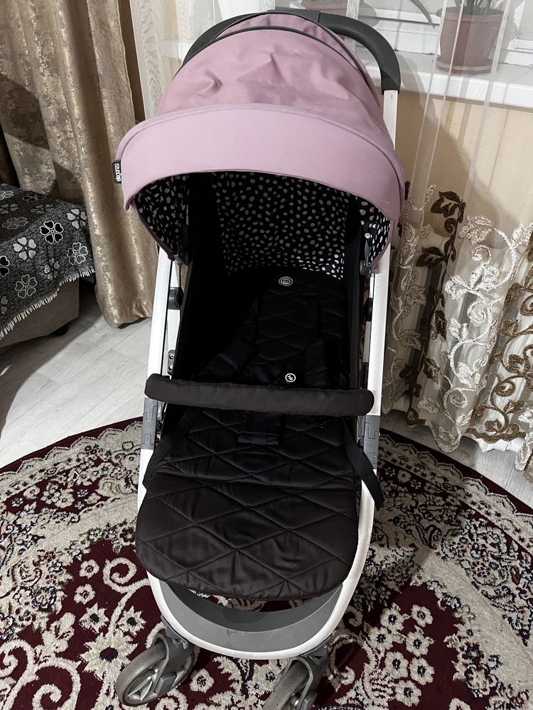Продам коляску Happy Baby Eleganza V2 розовый