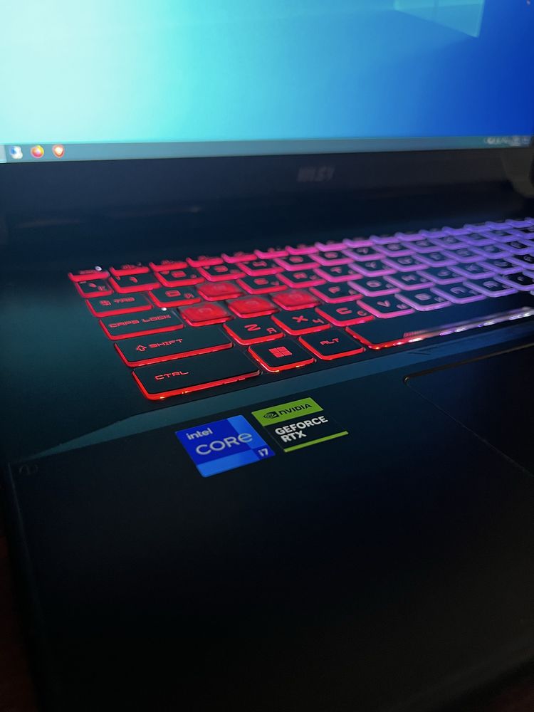 Игровой ноутбук MSI Katana 17 B12 VFK