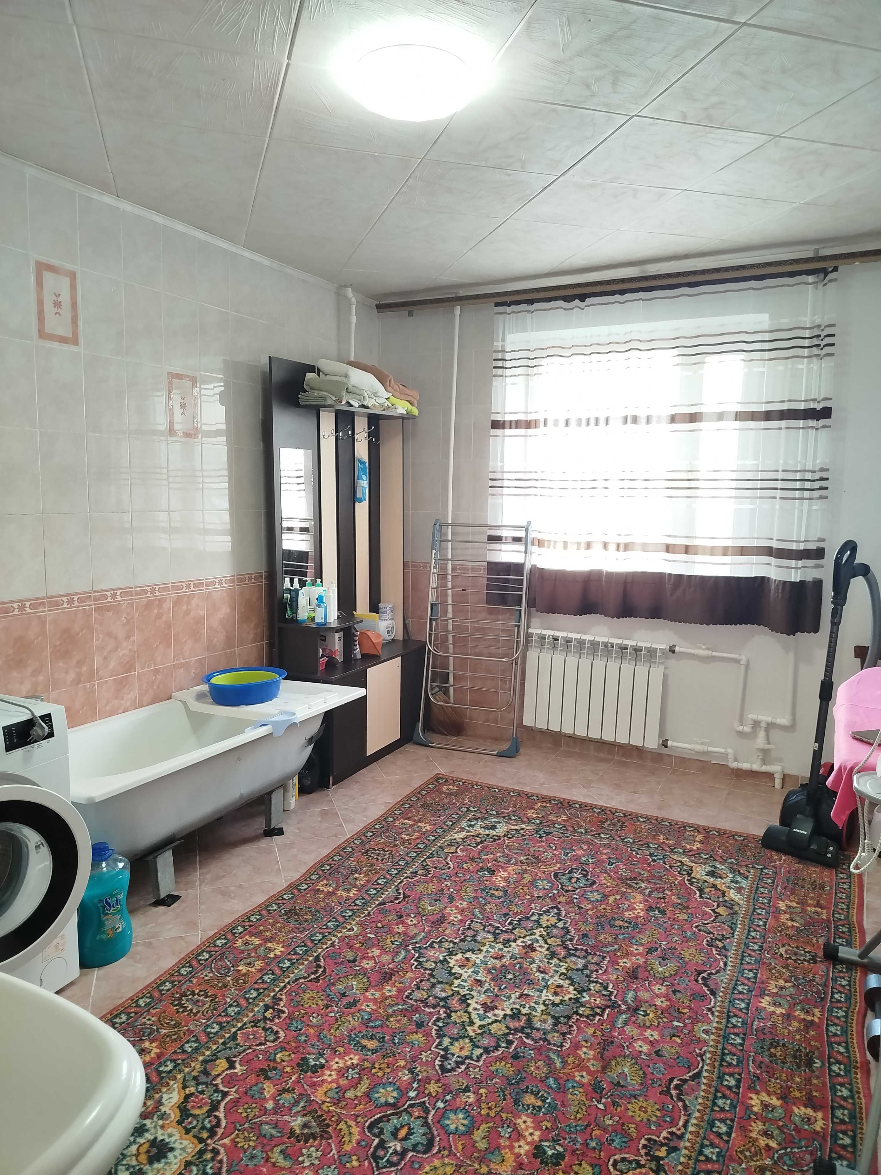 №1449 Продам 3 комнатную квартиру, 85 кв.м. ул.Ч.Валиханова.