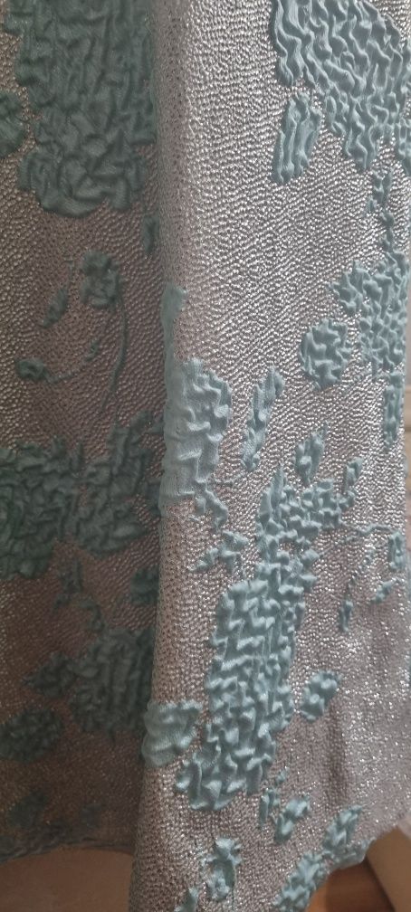 Продам платье б/у 44р
