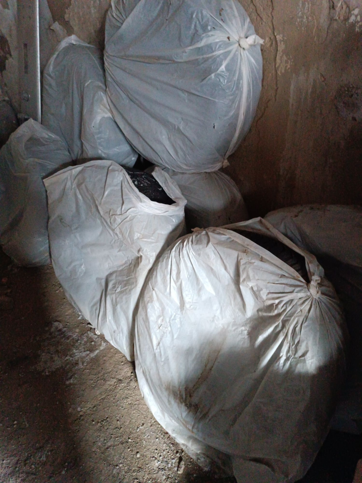 Продам шины всесизонка на Тоета Прадо