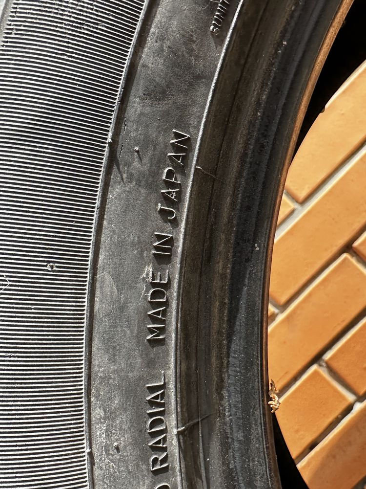 Продам 3 шины Dunlop 275/50R21 115V M+S (3 шт.)