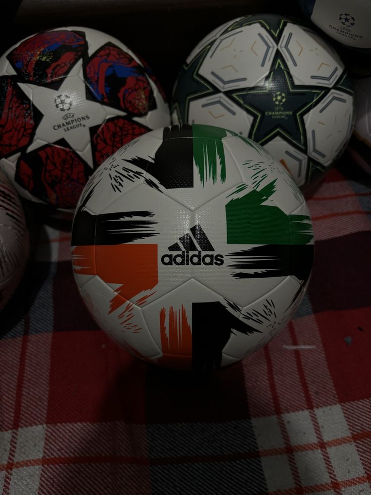 футбольные мячи со скидкой adidas