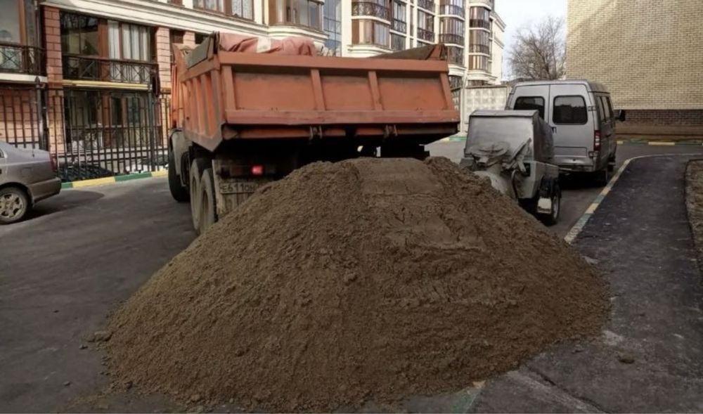 Песок,щебень,отсев,цемент в мешках и россыпью,строй материалы