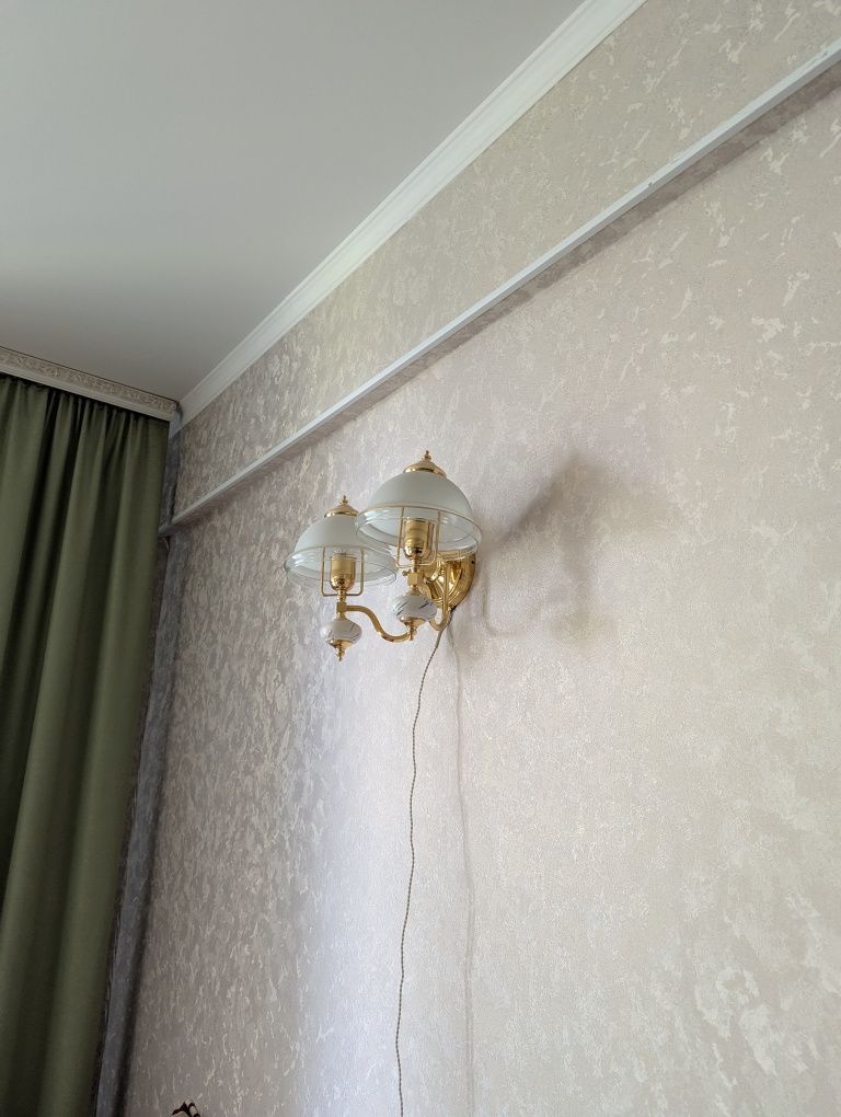 Набор люстра + бра