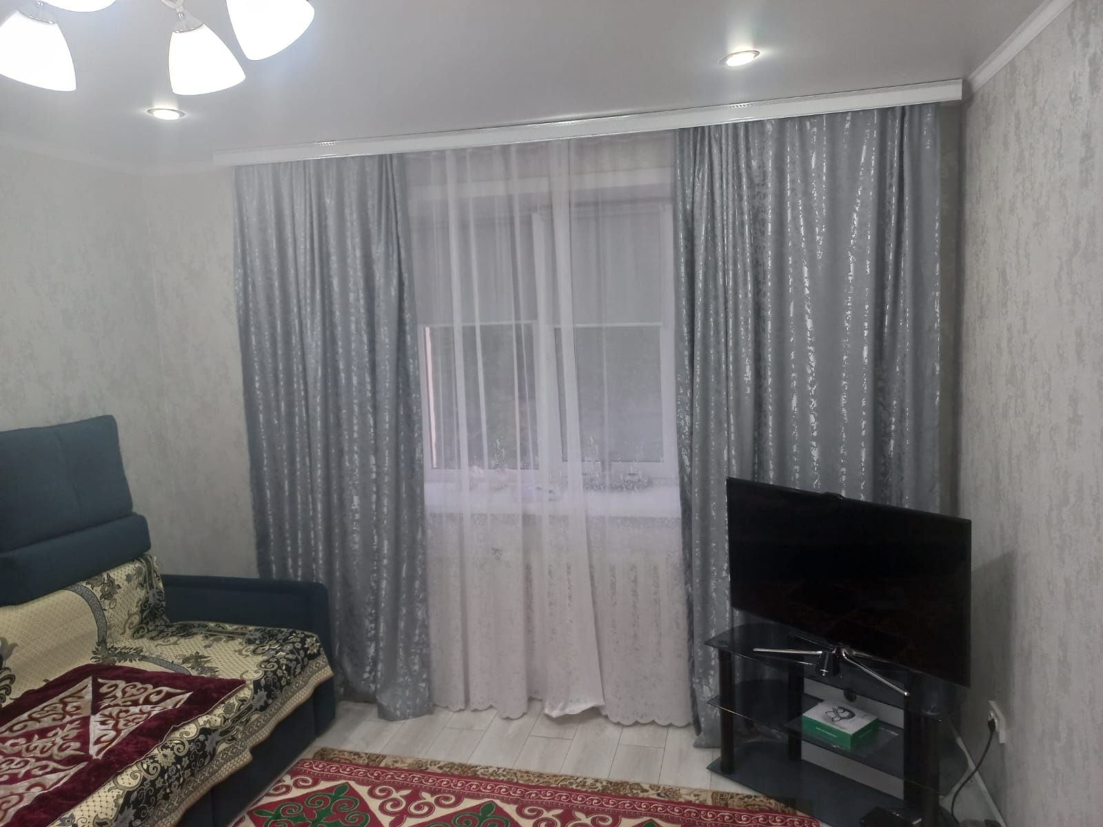 Продам двухкомнатную квартиру  в центре
