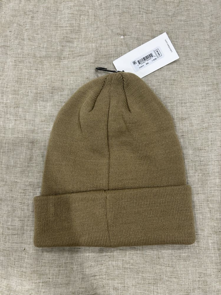 Продам новую шапку Calvin klein