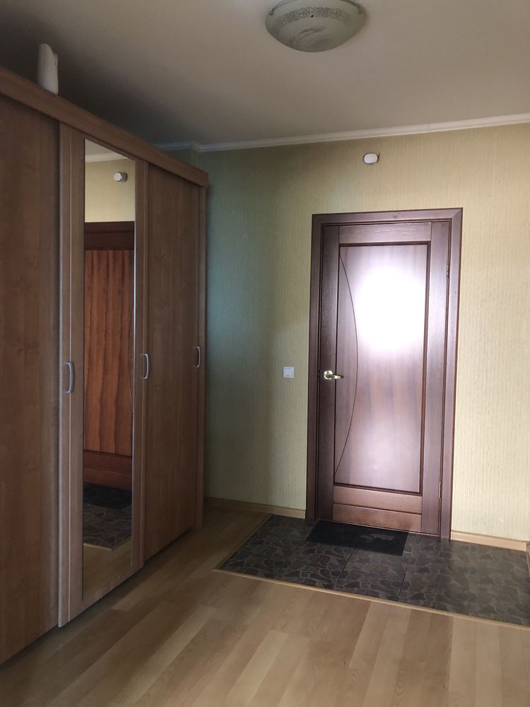 1-ком посуточно Женис 67 по часам