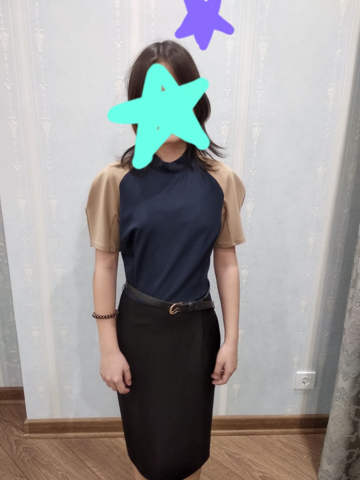 Платье офисное на замке сзади