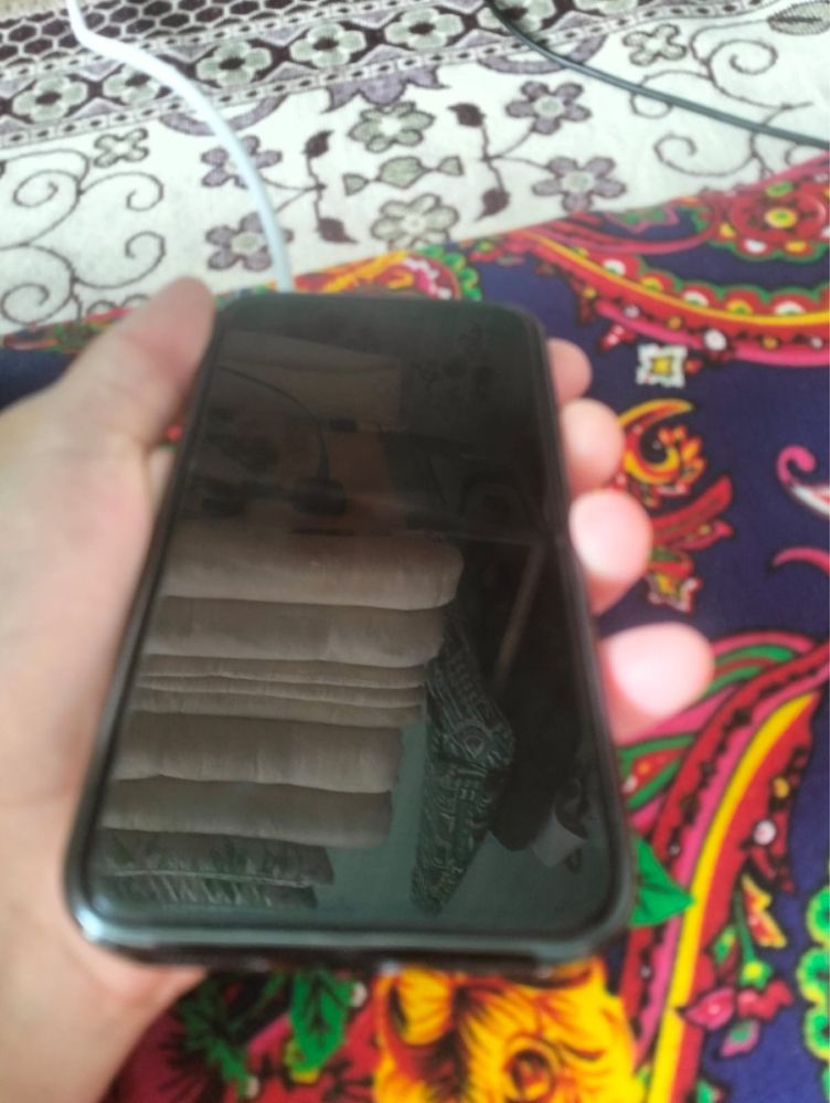 Аифон х  срочно турде сатам
