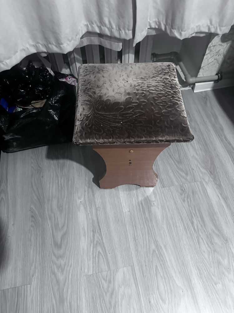 Продам стол со стульями