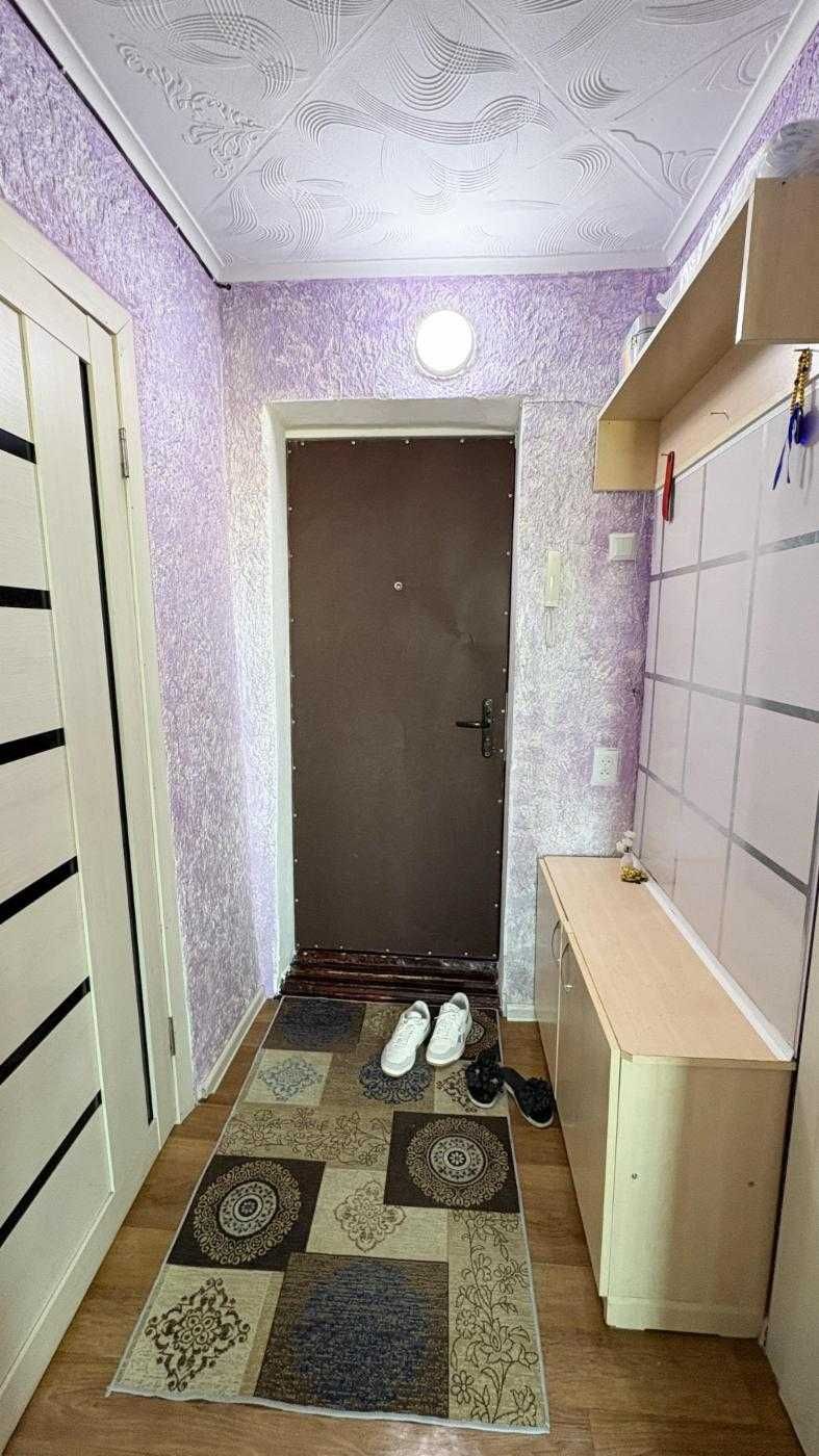 Продам однокомнатную малосемейку в мкр Жастар Константин Империя