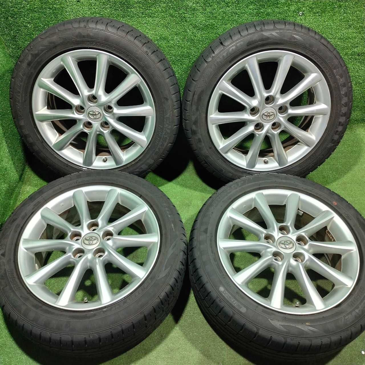 Продам Диск с шинами Dunlop RV504 Estima рестайлинг 215/55 R17 летний