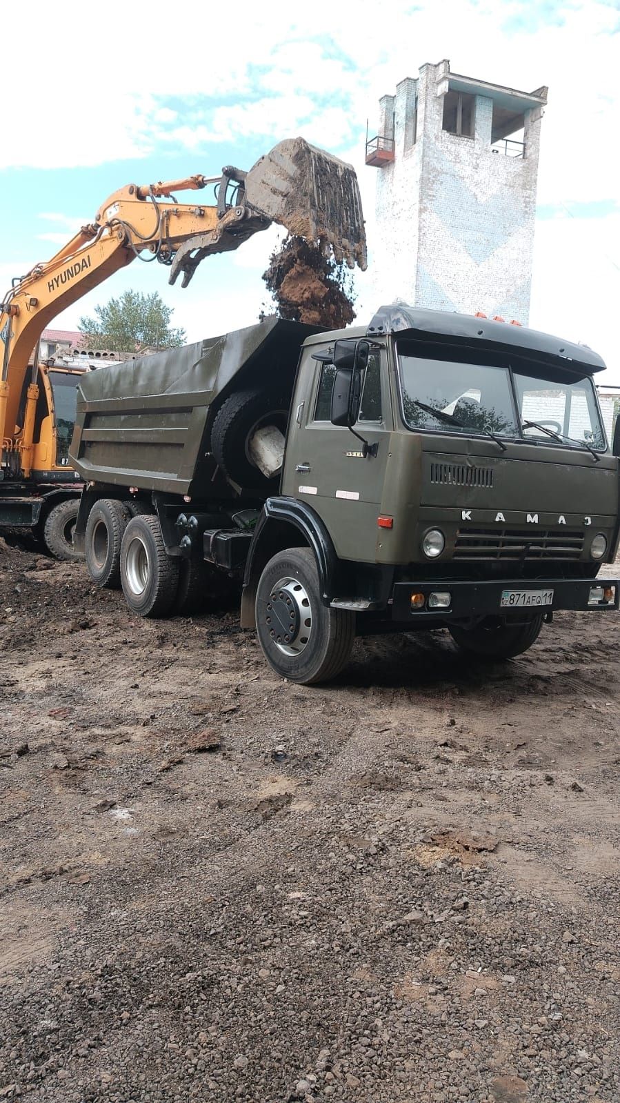 Работа самосвал камаза.  с прицепом и без прицепа