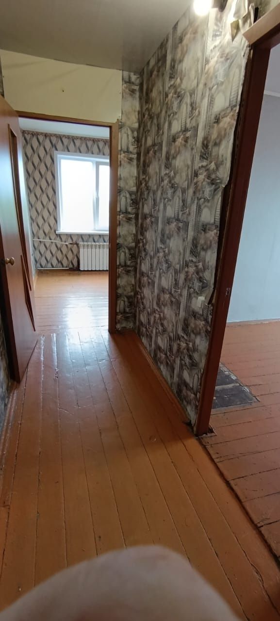 Продам 2 ком квартиру 4/4 р-он Черёмушек.