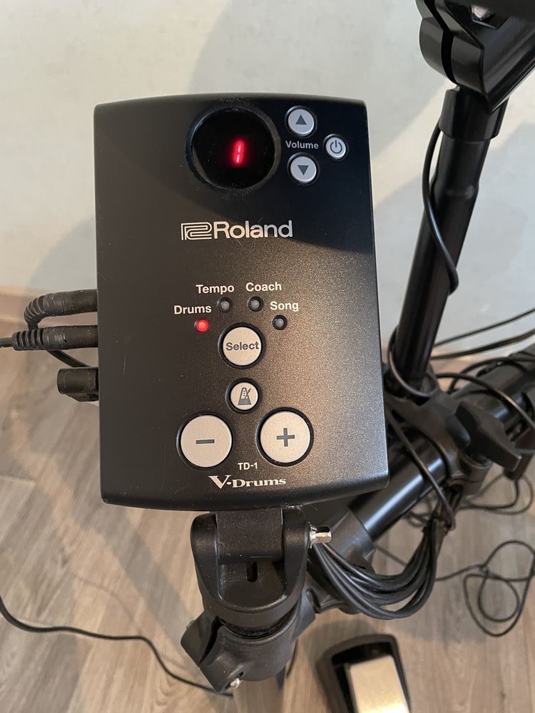 Электронная ударная установка Roland td-1dmk