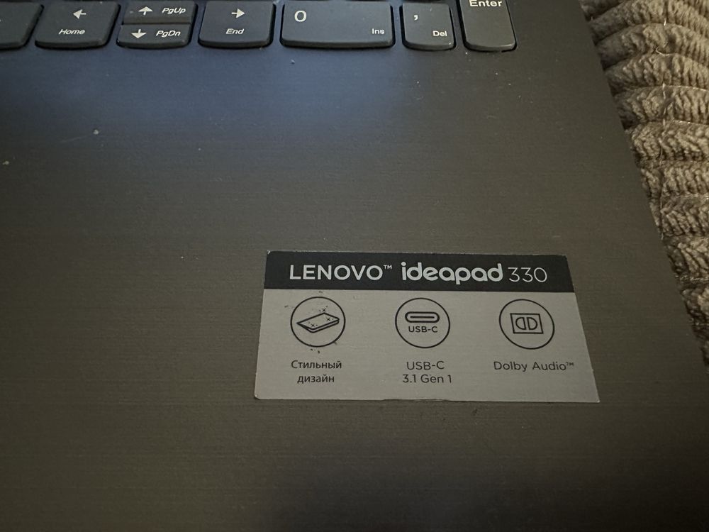 Продаю ноутбук Lenovo в отличном рабочем состоянии!