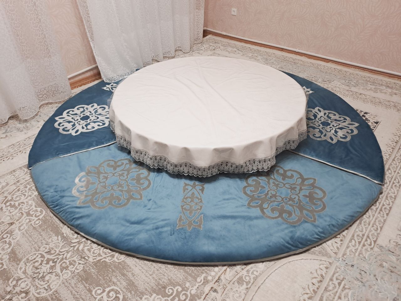 Жер стол донгелек стол круглый стол  посуды аренда