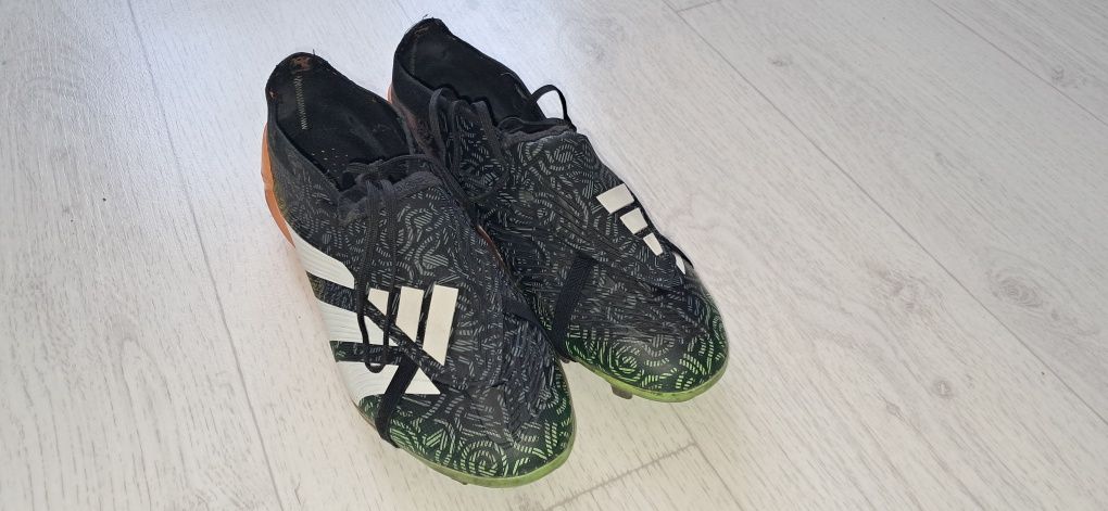 Бутсы Adidas Predator 43 размер — состояние отличное, срочно продаю!!
