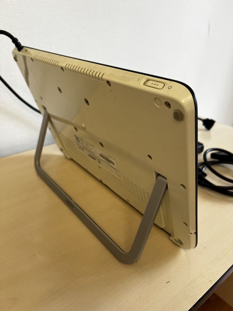 Продаю Wacom Cintiq DTZ-1200W