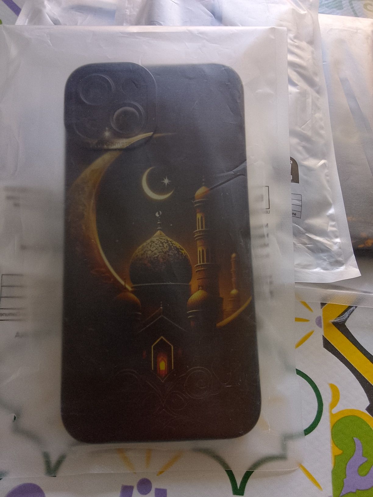 Чехол для iPhone 13