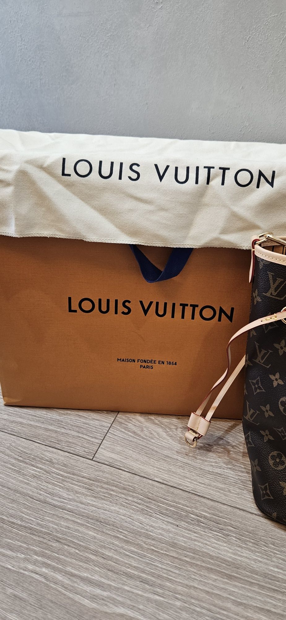 Сумка Louis Vuitton новая абсолютно