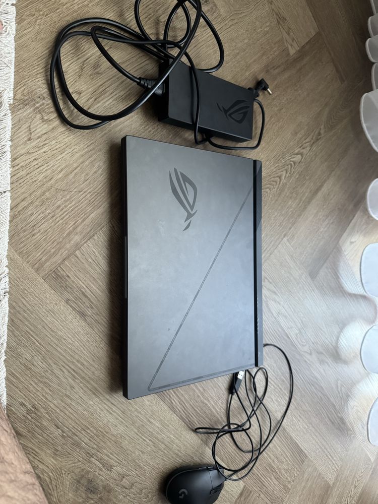 Asus rog strix g16