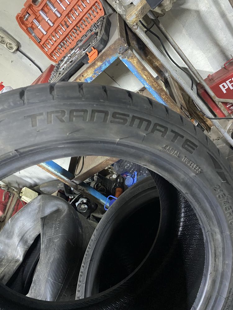 Продам новые шины