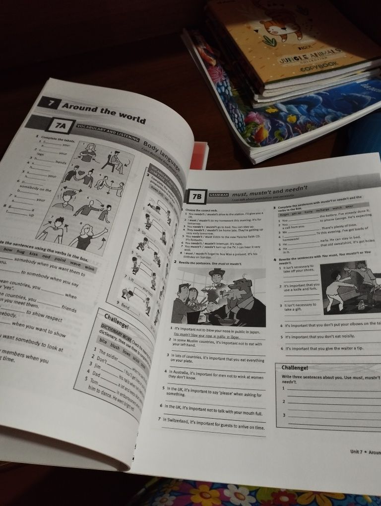 Учебник Solutions Pre-Intermediate
