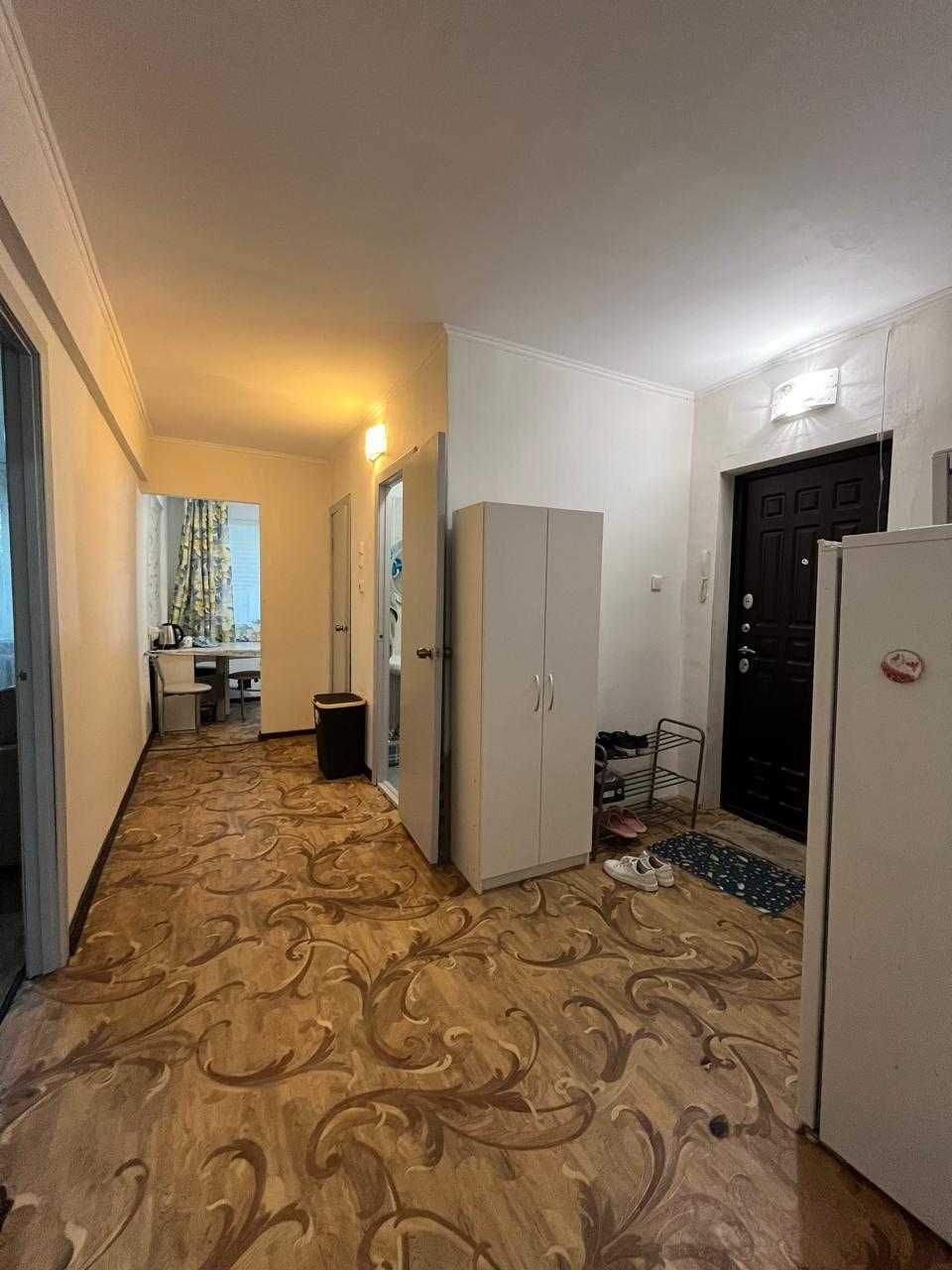Продам 3х комн кв, Сатпаева 7, 1 этаж