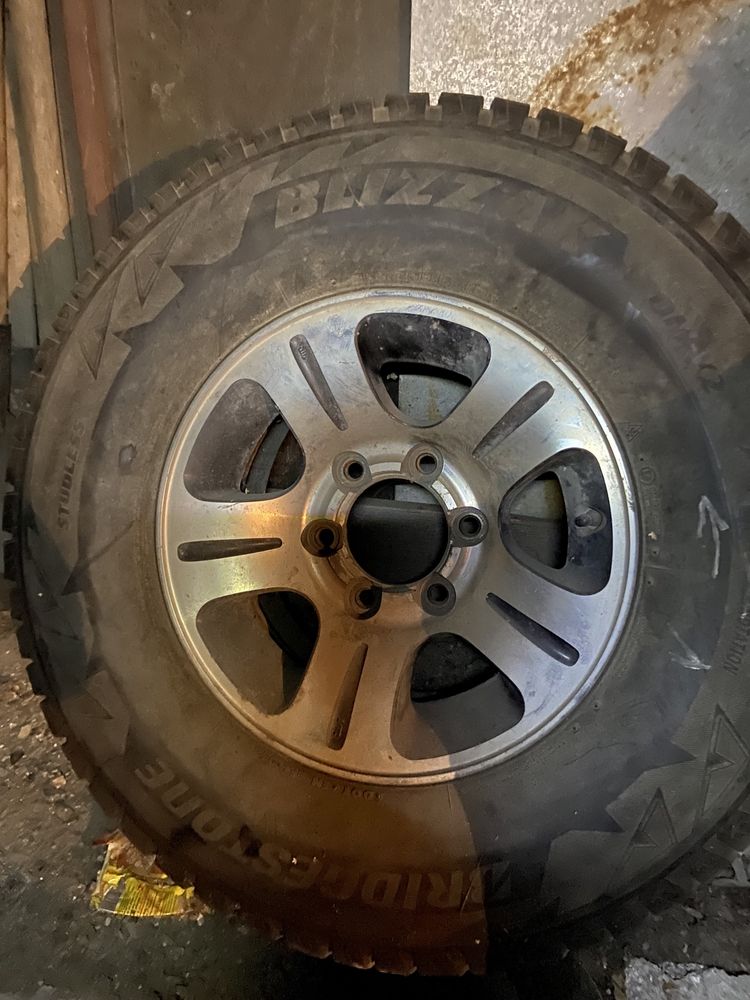 Колеса , резина с дисками r15 Bridgestone Blizzak DM-V2