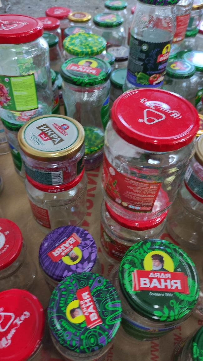 Банки продам разные.