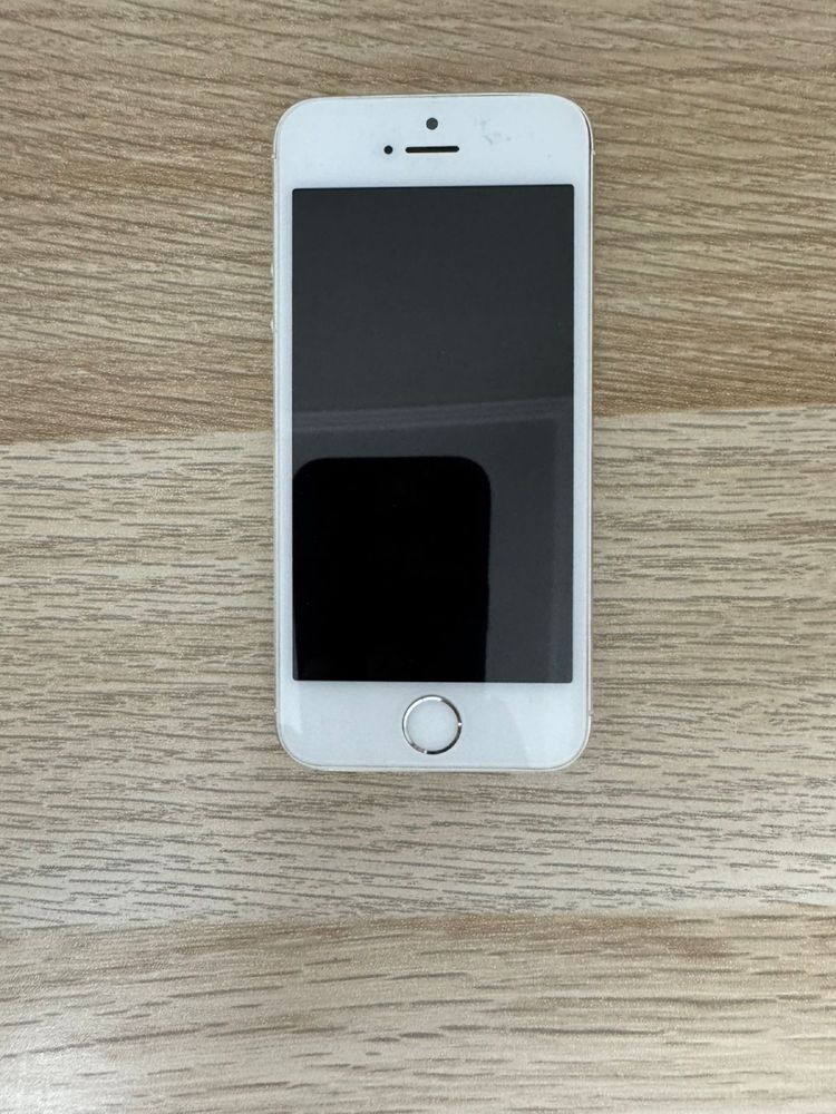 Продам iphone 5 S на запчасти