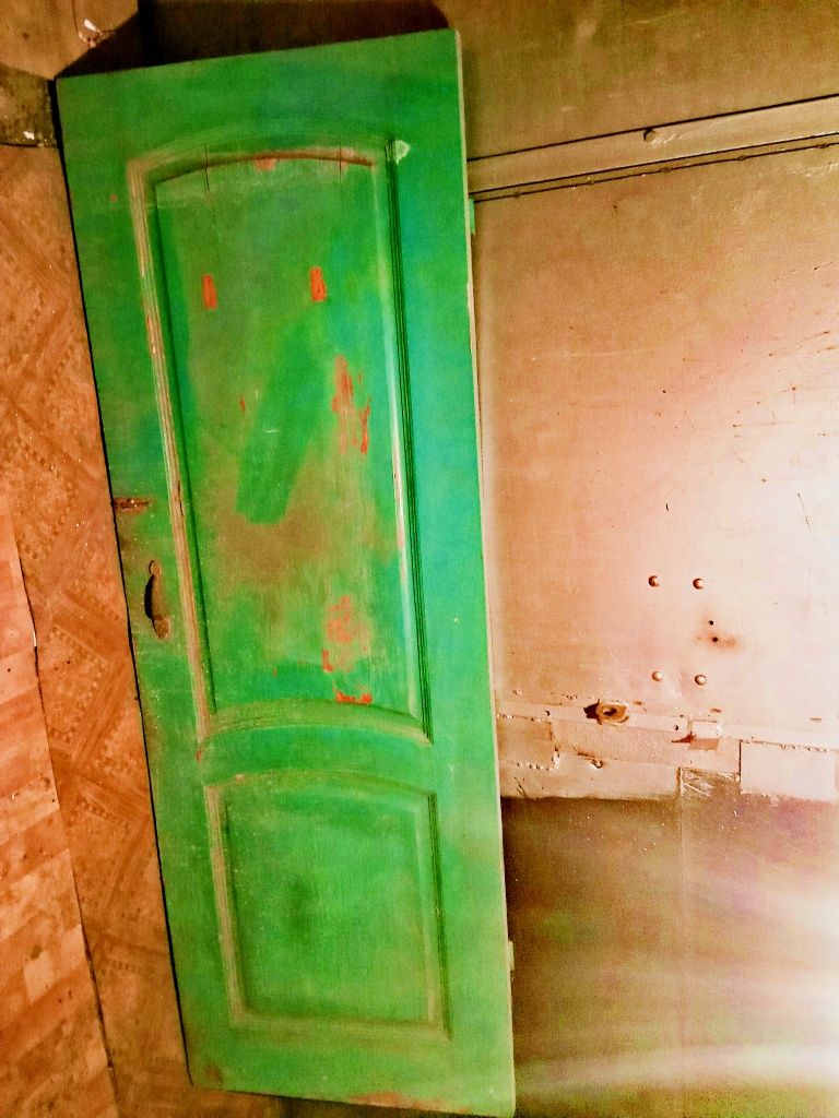 Носилки  для кислородных  баллонов  СССР; Дверь и  другое