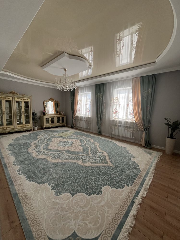 Продам просторный дом с коммуникациями- заезжай и живи!