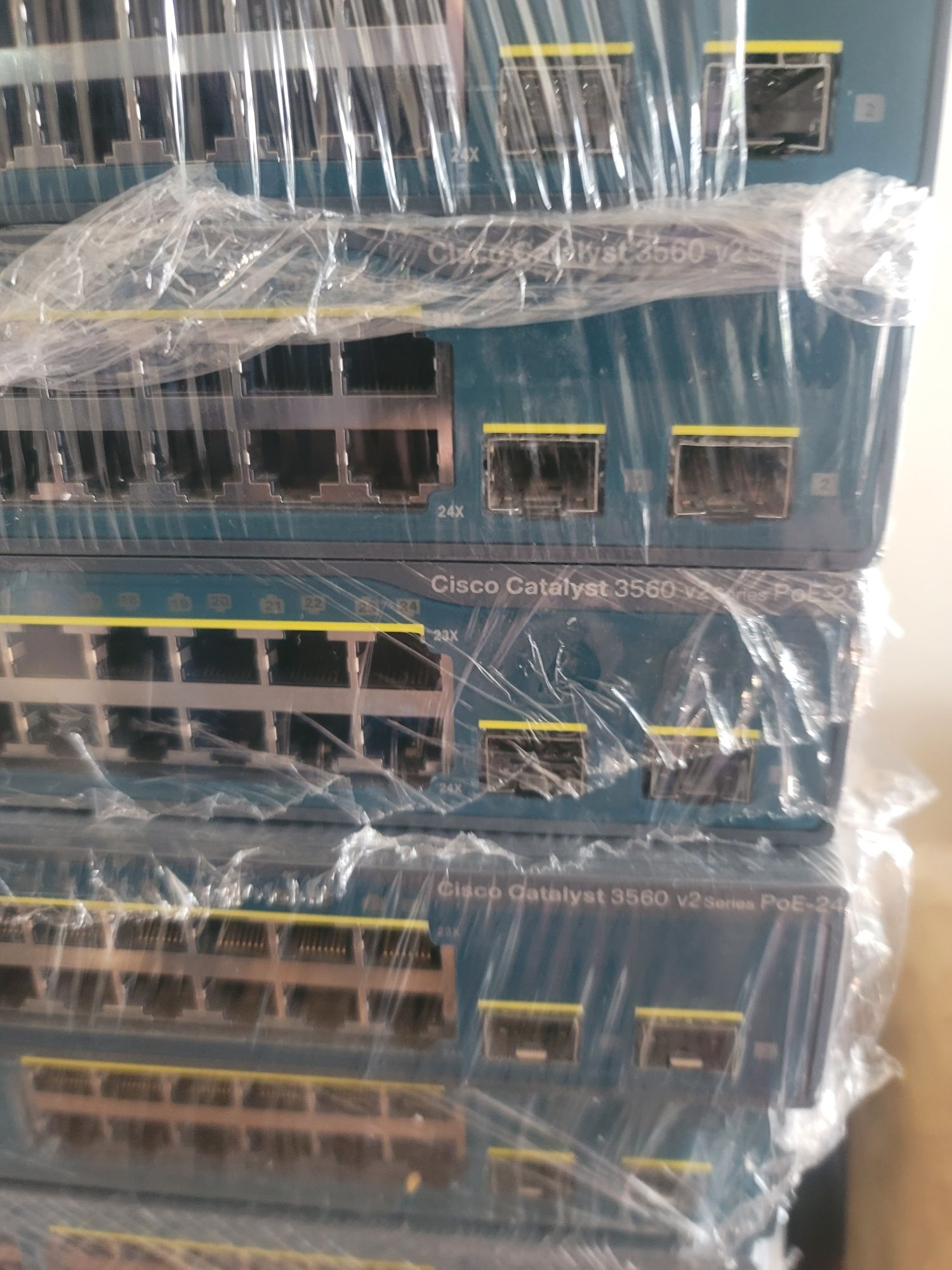 Коммутатор cisco poe 48 24 и 8 портовые 100мб и 1гб.